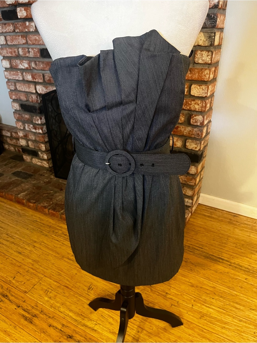 $368 NWT Alice and Olivia Strapless Charcoal Grey Belted Mini Dress